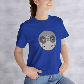 Short sleeve tee in black cotton fabric with crew neckline and minimalistic printed design on the front center